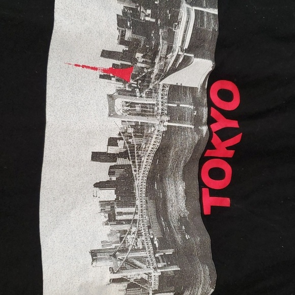 TOKYO Graphic Tee tshirt. - Picture 4 of 4